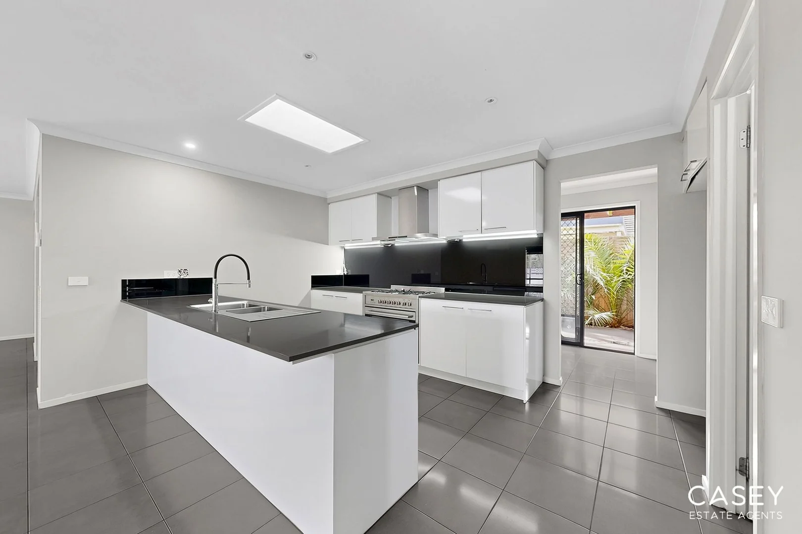 Additional image 3 of 28 Bounty Way, Berwick VIC 3806