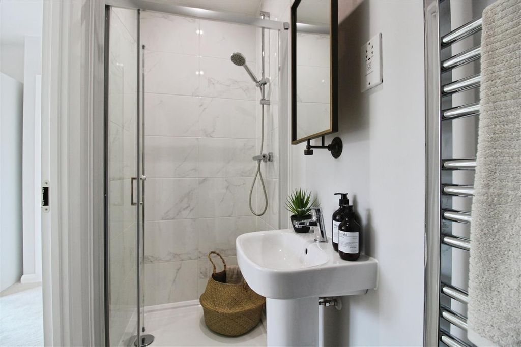 Additional image 12 of 4 bed property for saleHeol Yr Hydd, Llanrumney, Cardiff CF3