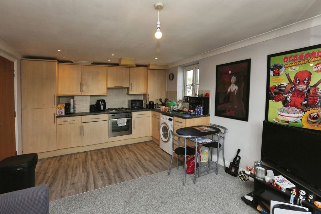 Additional image 3 of 1 bed flat for saleLower Northam Road, Hedge End, Southampton SO30