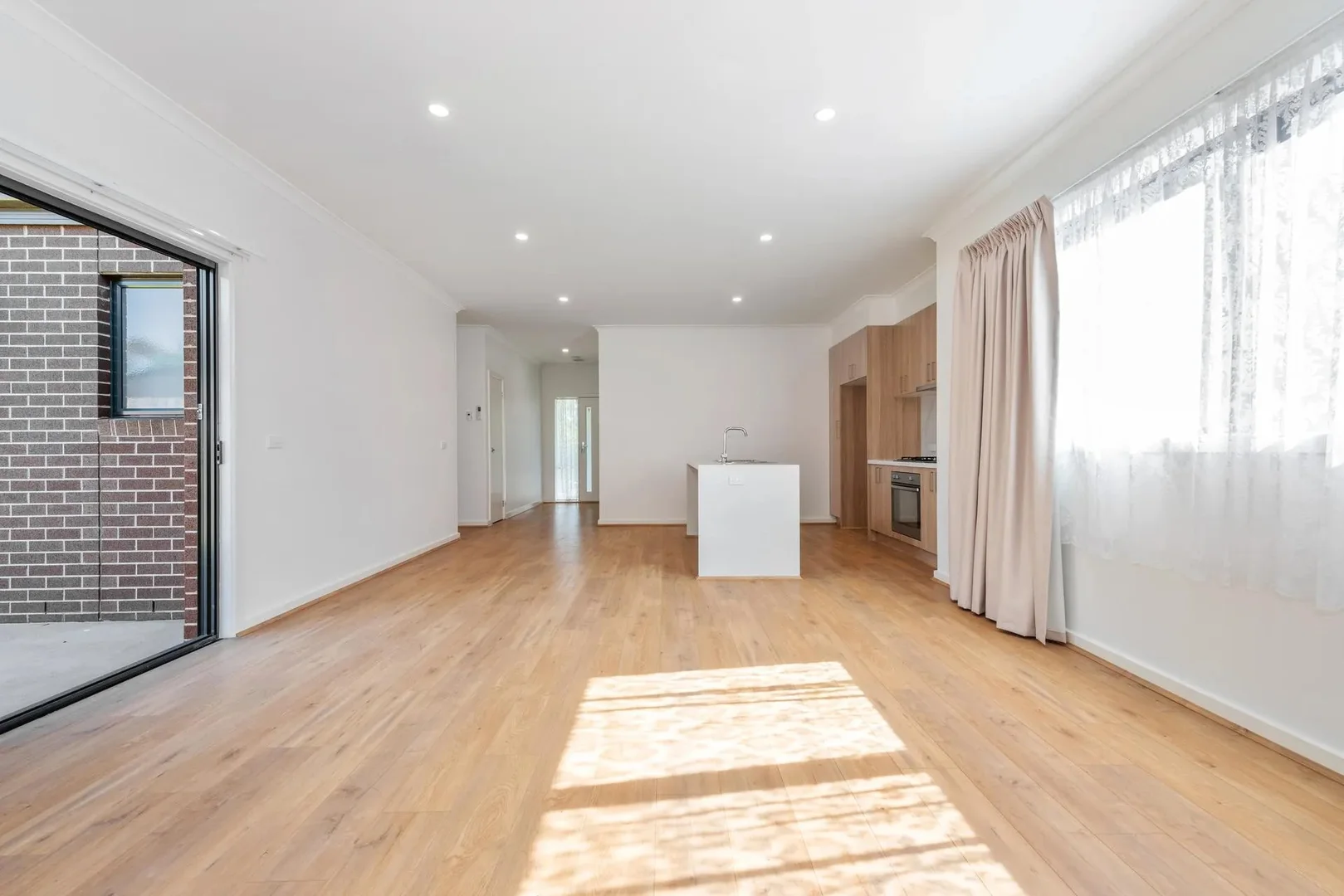 Additional image 3 of 1/20 Laird Street, Croydon VIC 3136