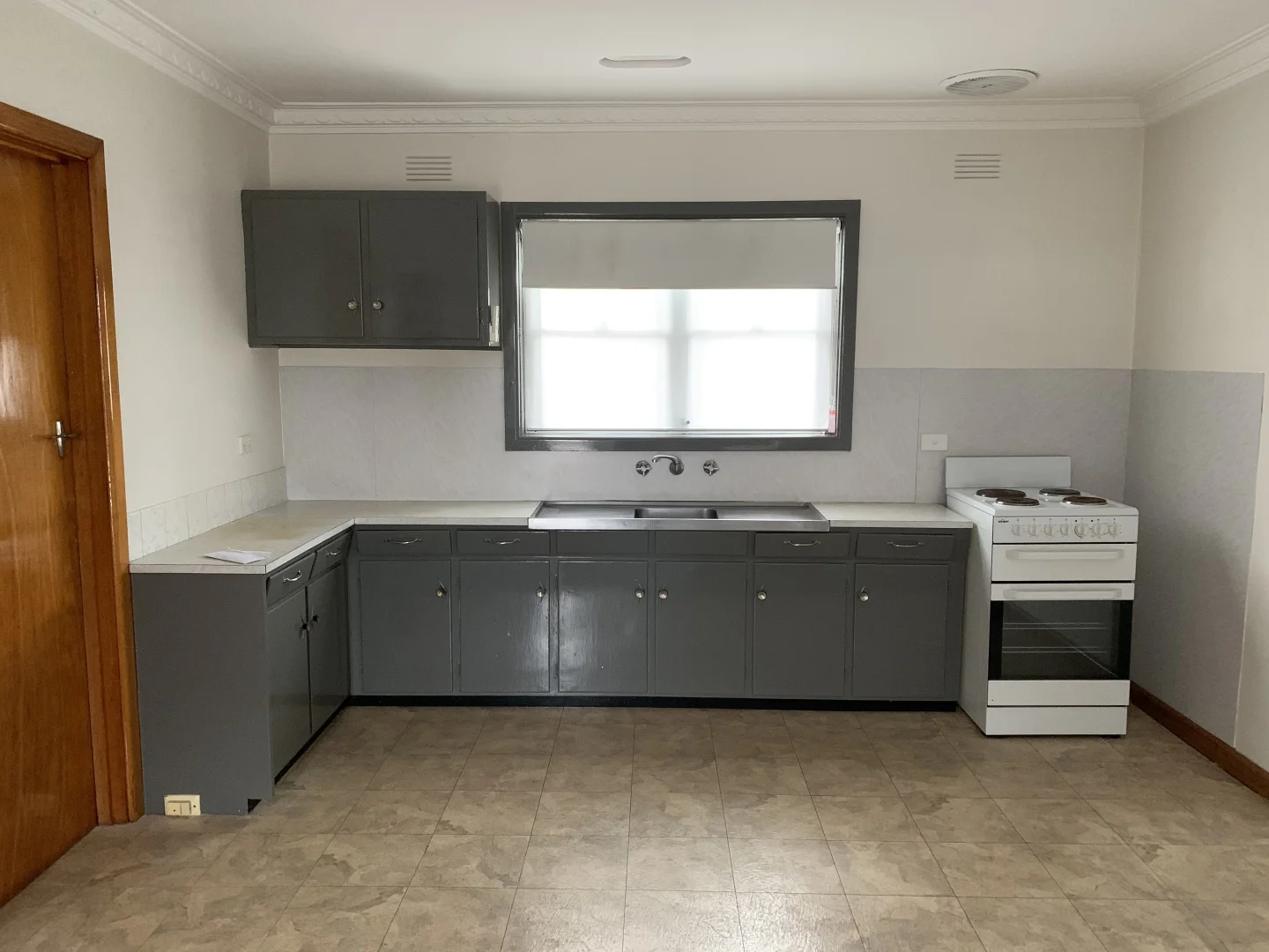 Unit 5/5 High Street, Moe VIC 3825 photo 3