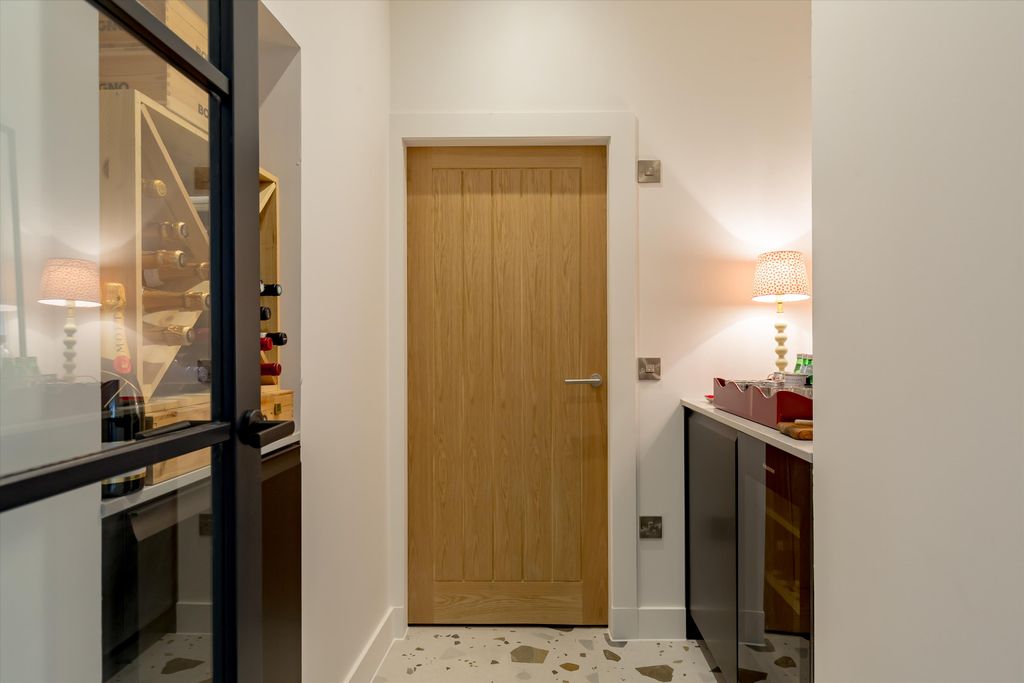 Additional image 9 of 2 bed flat for saleCircus Lane, Edinburgh EH3