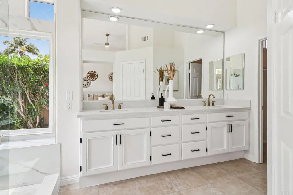 Additional image 75 of 1747 Crescent Knolls Gln, Escondido, CA 92029