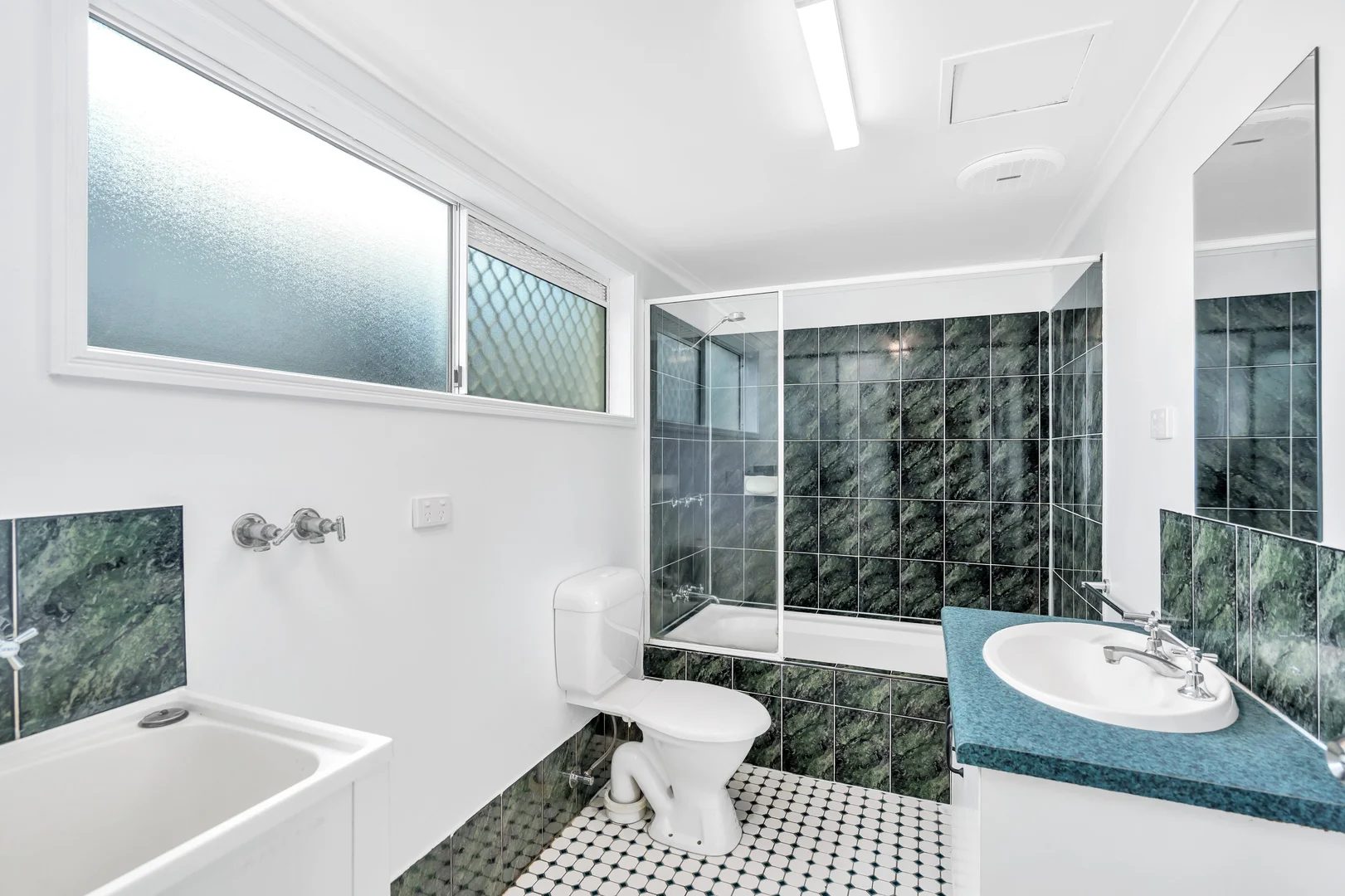 Additional image 7 of 2/11 Ingham Court, Mooroobool QLD 4870