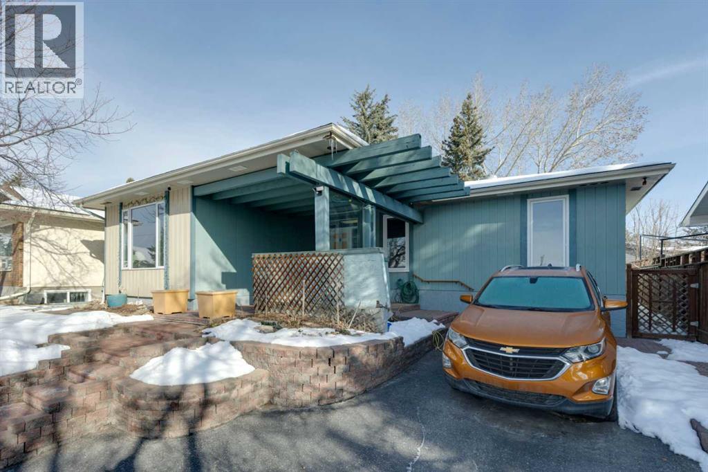 328 Norseman Road NW