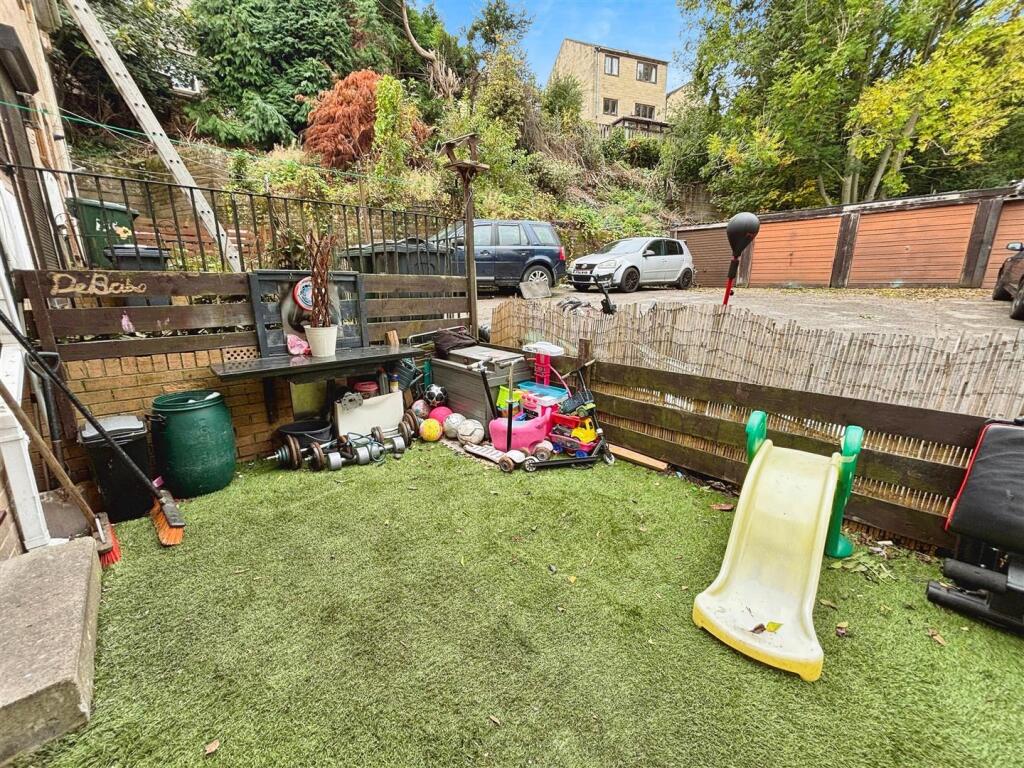Additional image 12 of Brownroyd Hill Road, Bradford, BD6 1RY