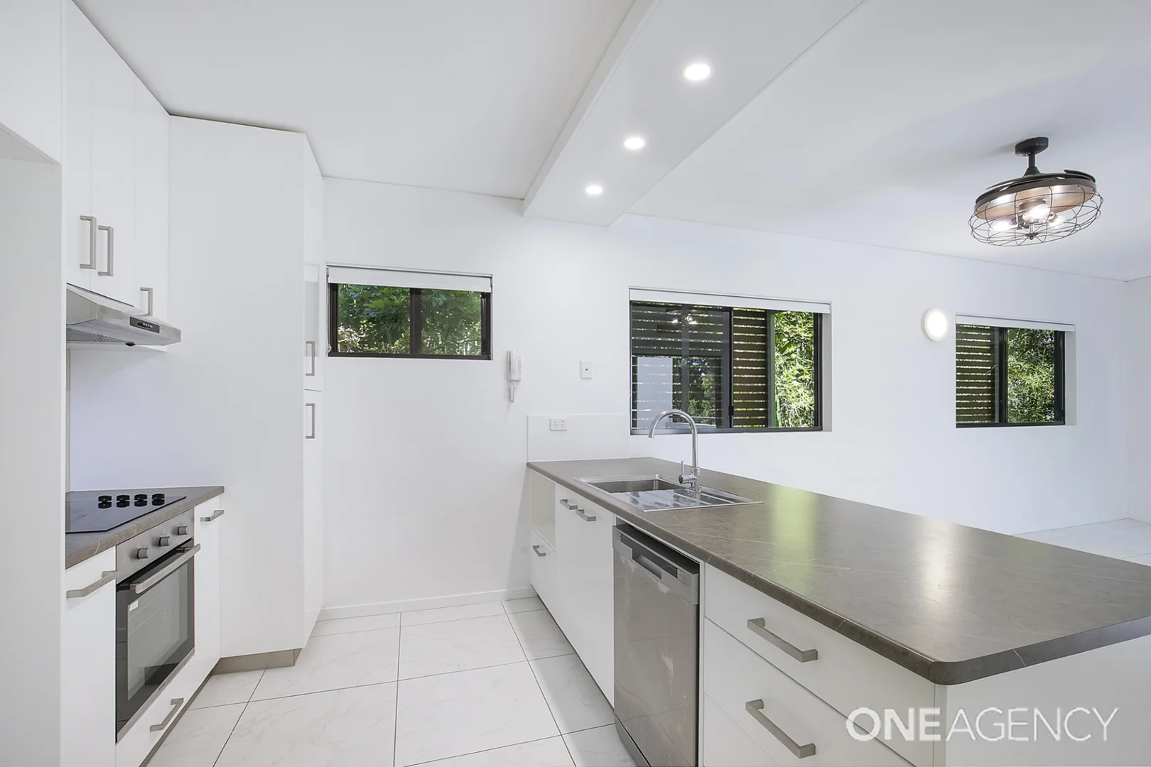 Additional image 6 of 8/46-48 Prince Edward Parade, Redcliffe QLD 4020