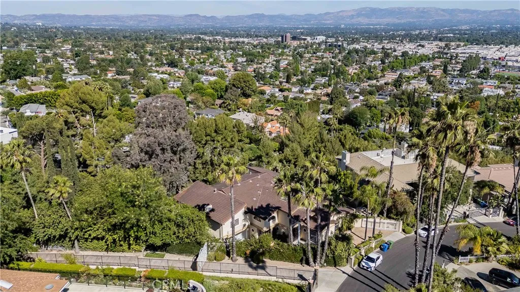 Additional image 122 of 4615 White Oak, Encino, CA 91316