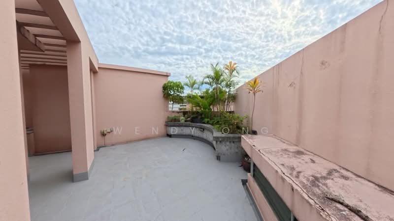 27 Adam Road photo 3