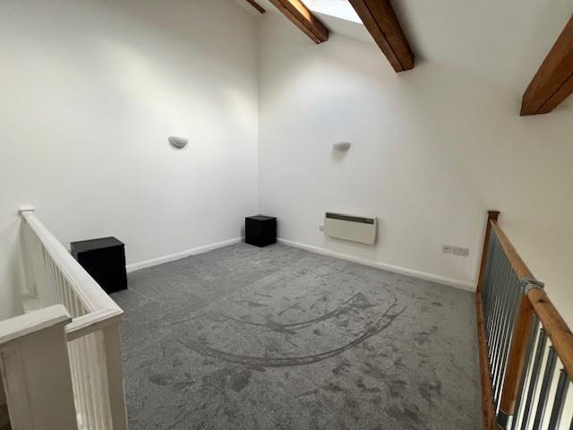 Melbourne House, Melbourne Place, Bradford photo 3
