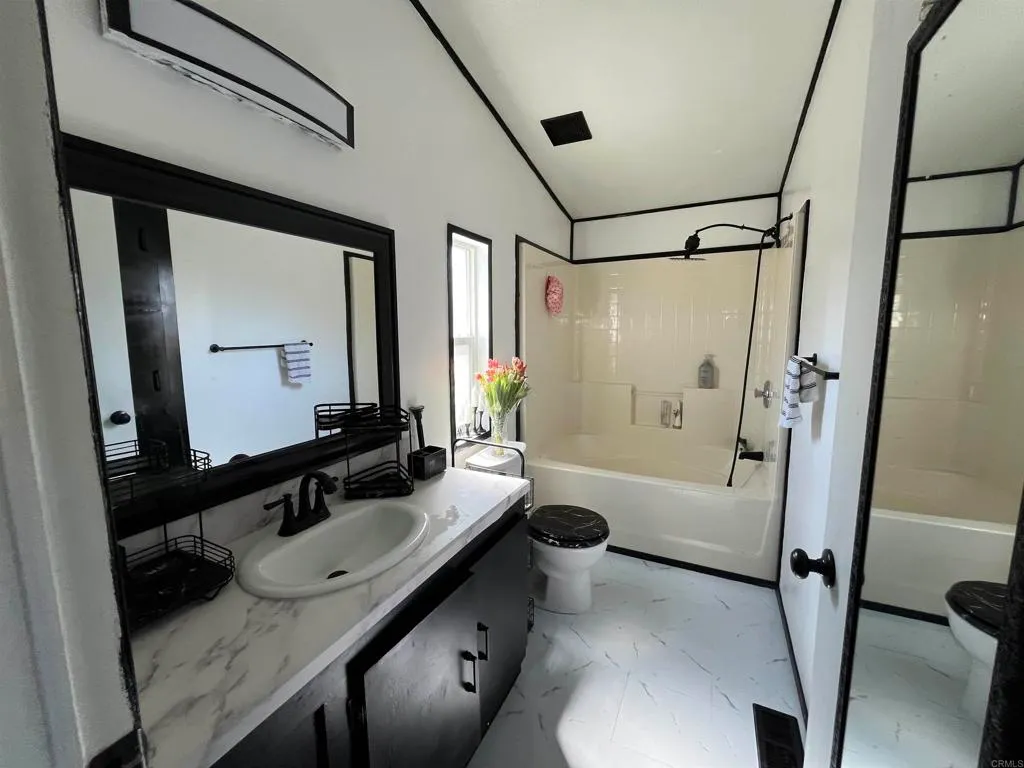 Additional image 11 of 255 E Bradley Avenue Unit 3, El Cajon, CA 92021