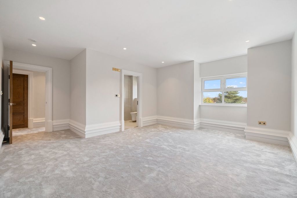 Additional image 19 of 2 bed flat for saleVictoria Road, Formby L37