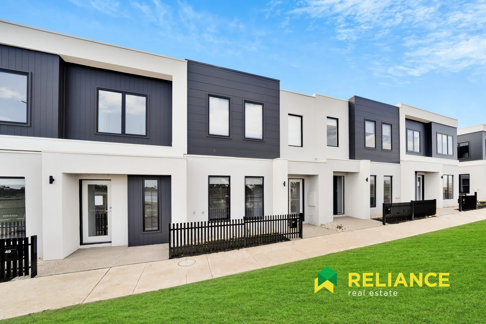 51 Rubus Walk, Werribee VIC 3030