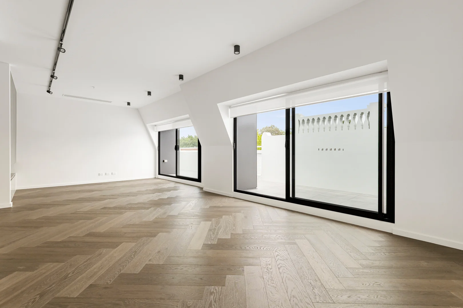 Additional image 2 of 208/85-101 Maling Road, Canterbury VIC 3126