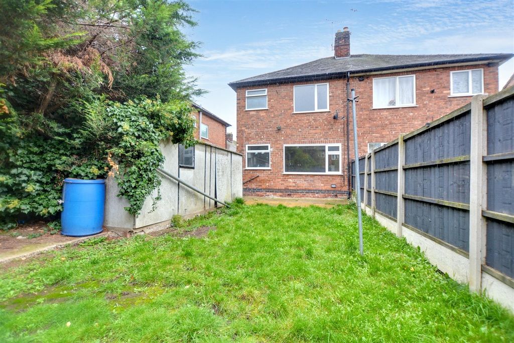 Additional image 14 of 3 bed semi-detached house for saleMaple Avenue, Beeston, Nottingham NG9