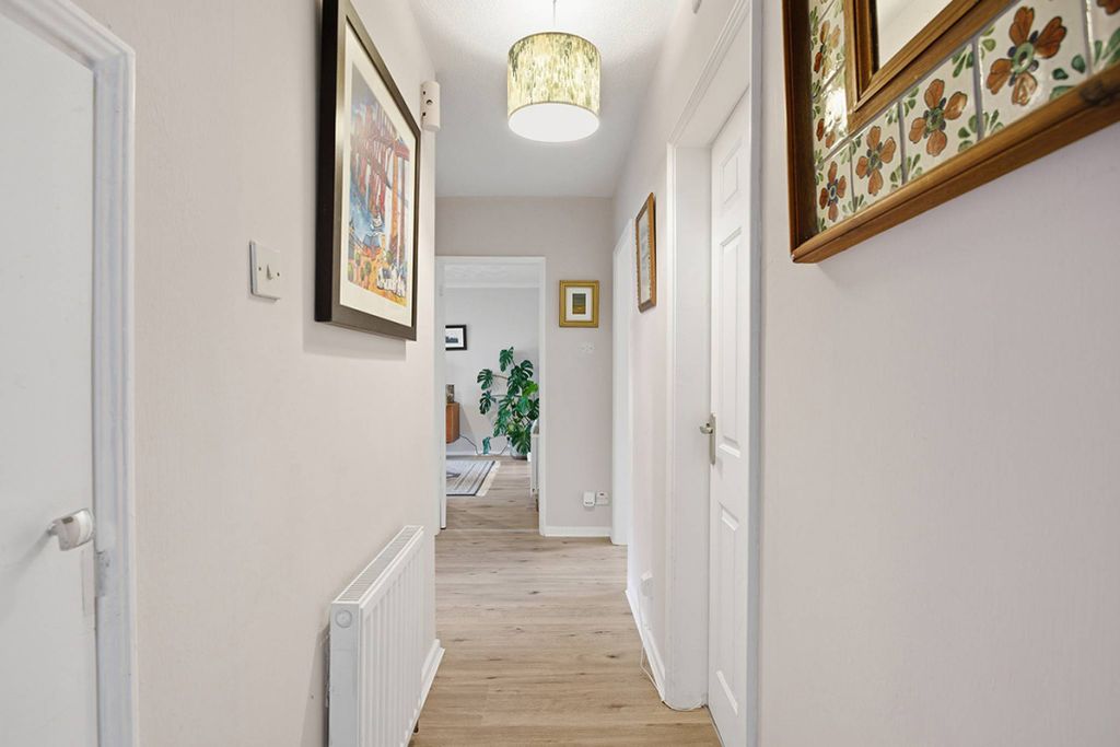 Additional image 8 of 2 bed flat for saleNewbattle Abbey Crescent, Eskbank, Dalkeith, Midlothian EH22