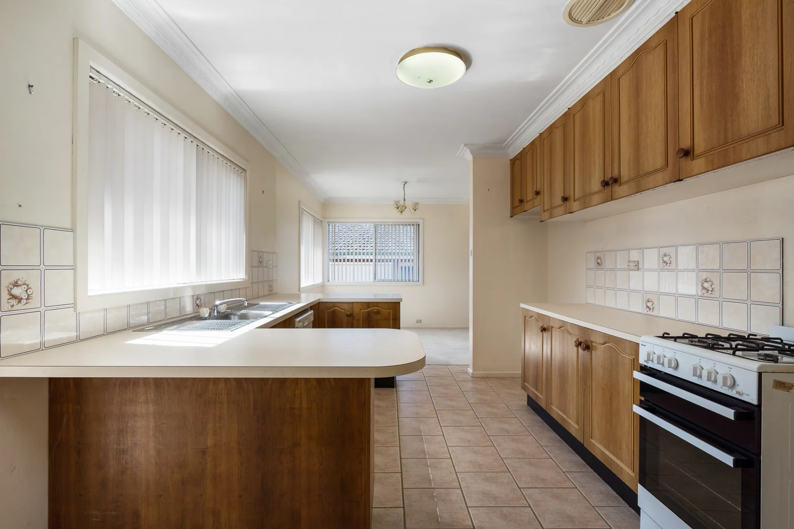 Additional image 2 of 6 Amos Avenue, Blayney NSW 2799