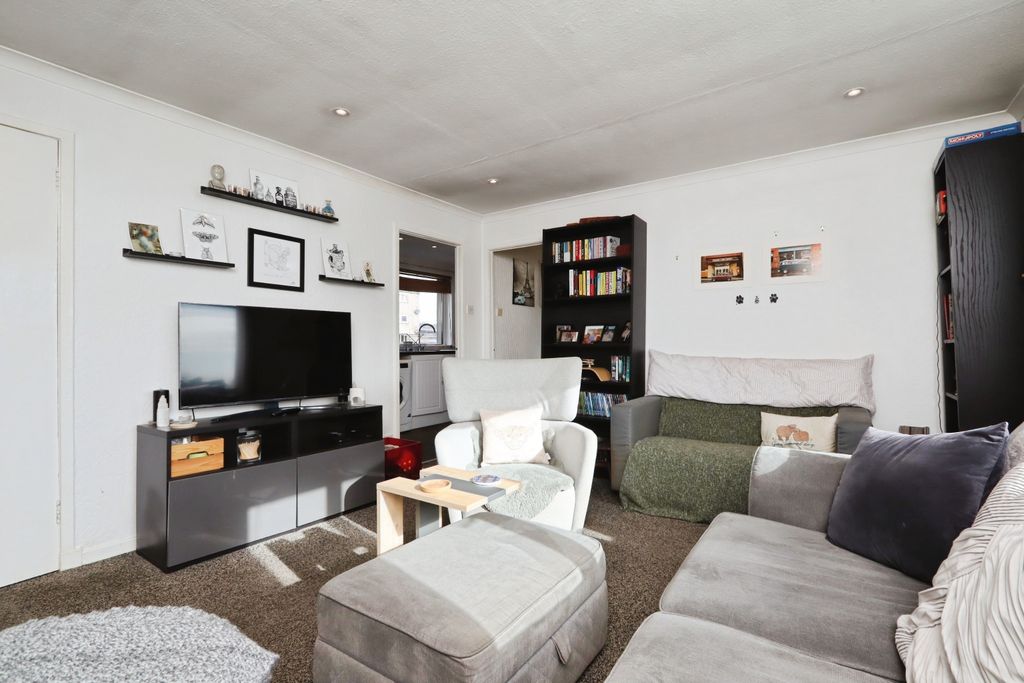 Additional image 5 of 1 bed flat for saleSt. Valery Drive, Stirling FK7