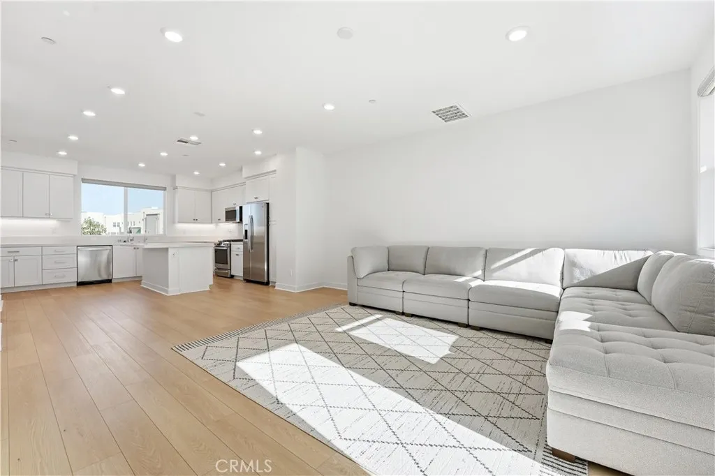 Additional image 24 of 1637 W.Lincoln Ave Unit 103, Anaheim, CA 92801