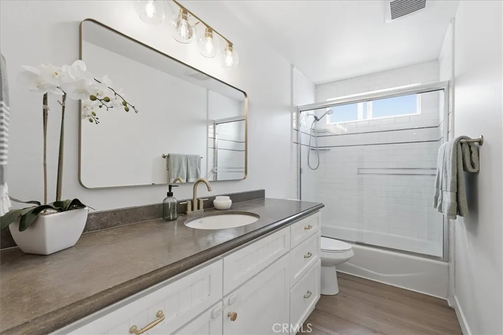 Additional image 28 of 2267 Mira Mar Avenue, Long Beach, CA 90815