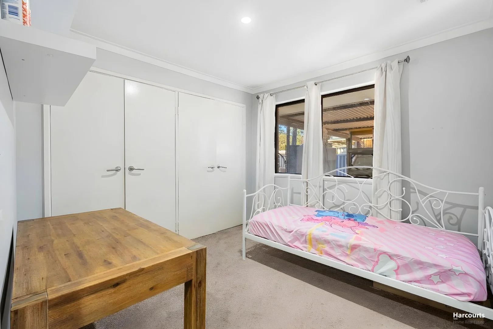Additional image 10 of 6 Beechcroft Place, Camillo WA 6111