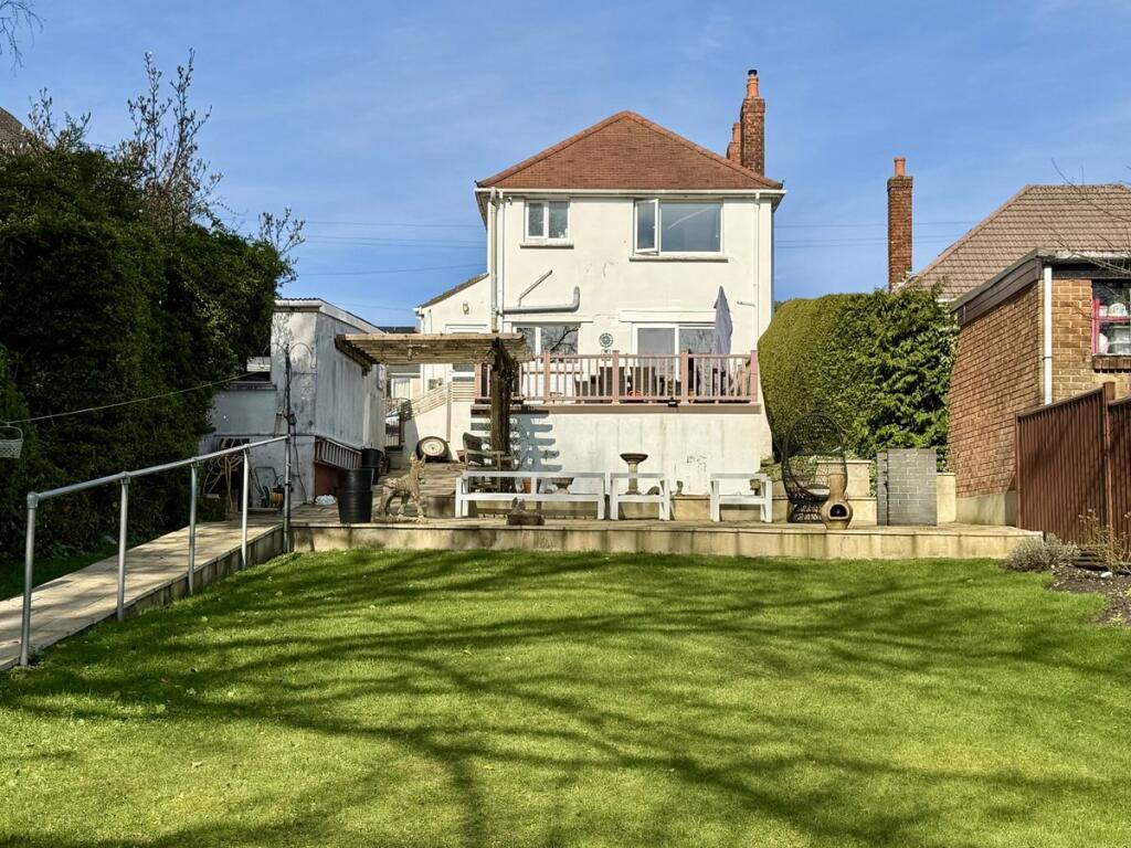 Evering Avenue, Poole, BH12