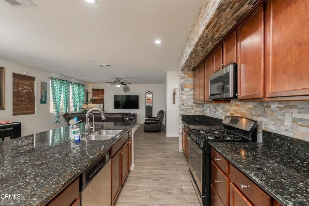 Additional image 47 of 5128 Ederia Way, Bakersfield, CA 93313