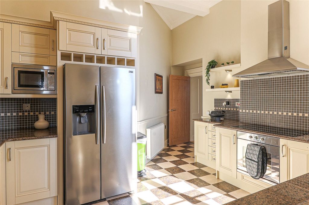 Additional image 8 of 3 bed flat for salePenoyre House, Brecon, Powys LD3