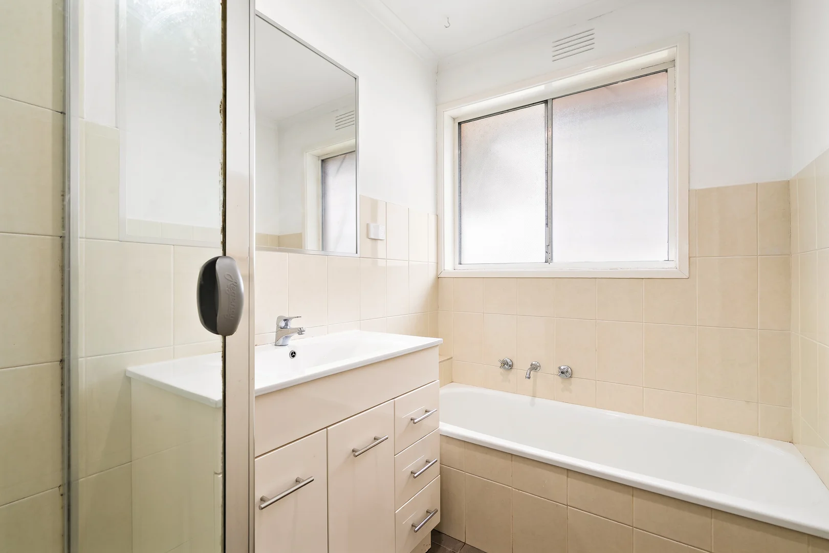 Additional image 4 of 23 Parkside Avenue, Keilor East VIC 3033
