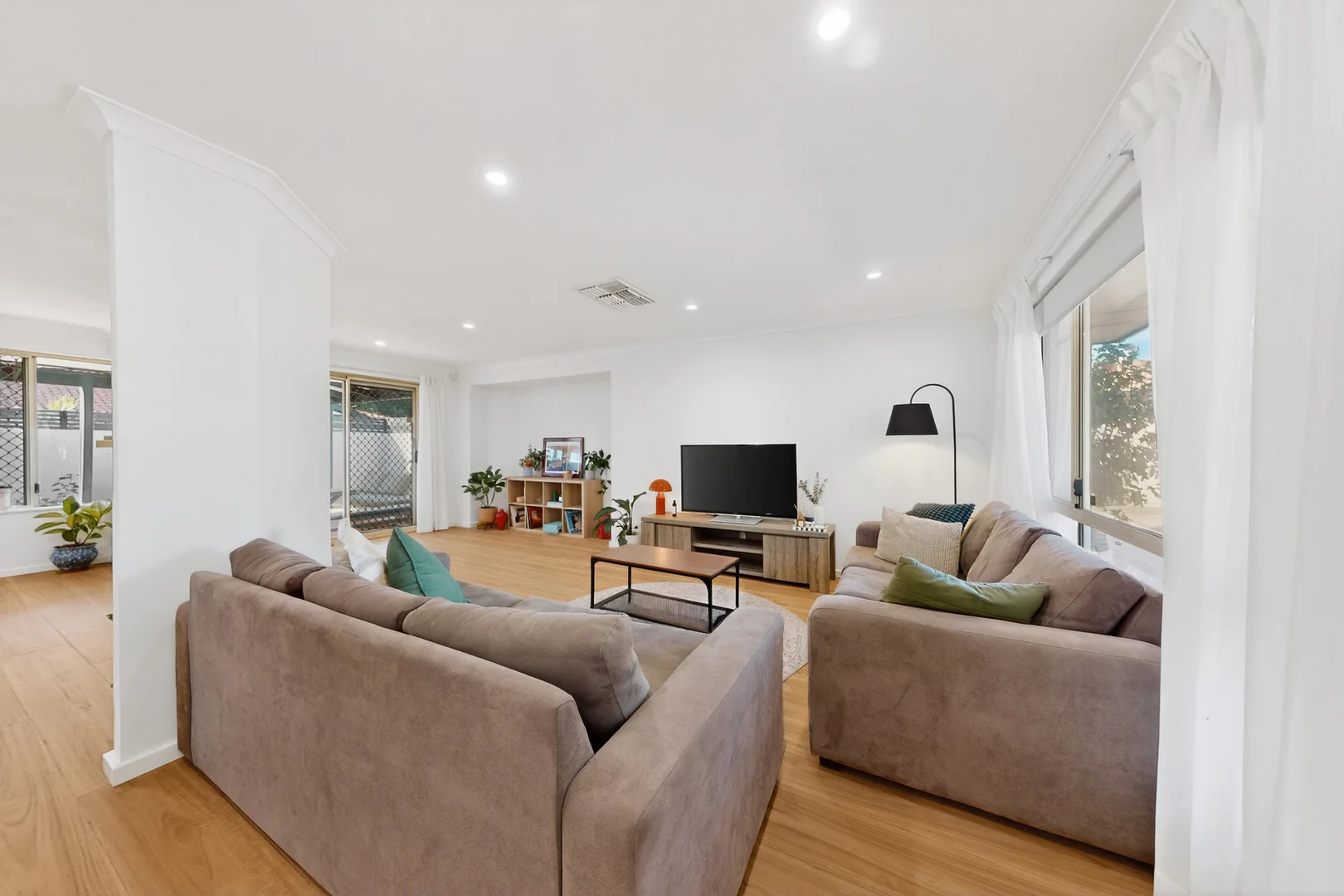 Additional image 4 of 46a Bradshaw Crescent, Manning WA 6152