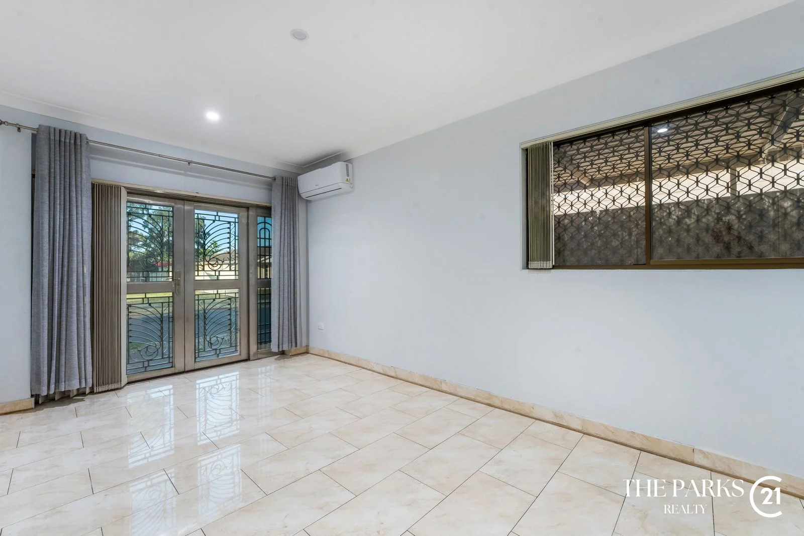 Additional image 10 of 2 Glenfern Crescent, Bossley Park NSW 2176