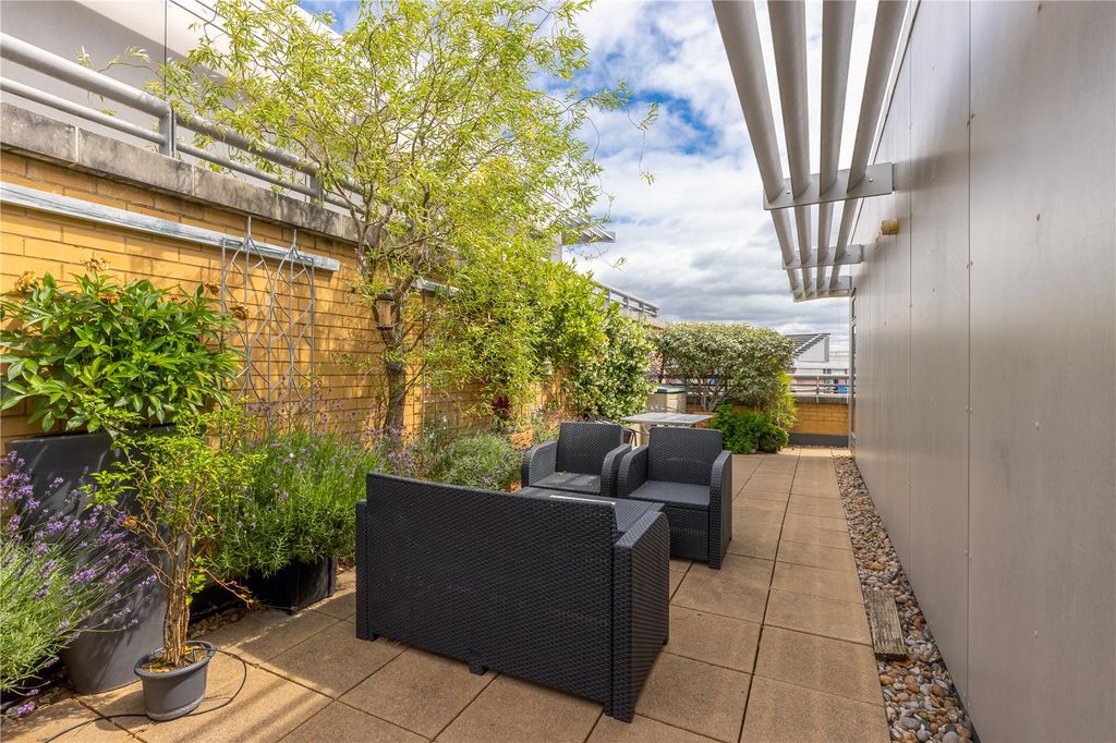 Additional image 14 of 3 bed flat for saleHomerton Street, Cambridge, Cambridgeshire CB2