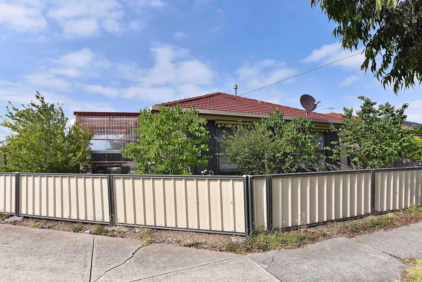 1 Rokewood Crescent, Meadow Heights VIC 3048