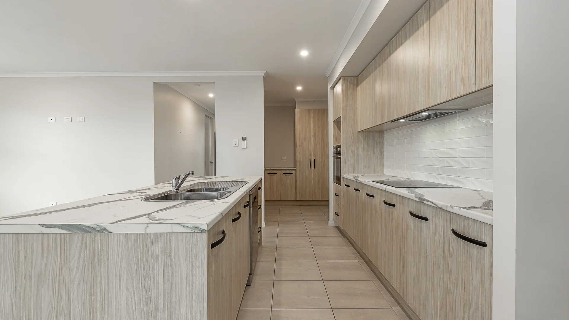 Additional image 3 of 14 Wigton Court, Bushland Beach QLD 4818