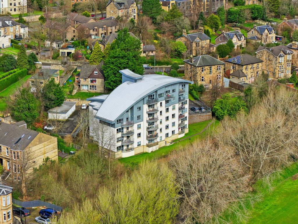 3 bed flat for sale47 Cathkin Road, Flat 2/4, Langside, Glasgow G42