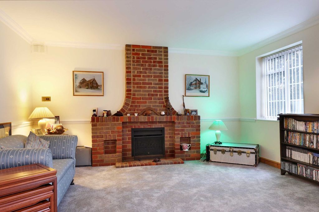Additional image 9 of 7 bed detached house for saleWilton Crescent, Beaconsfield, Buckinghamshire HP9