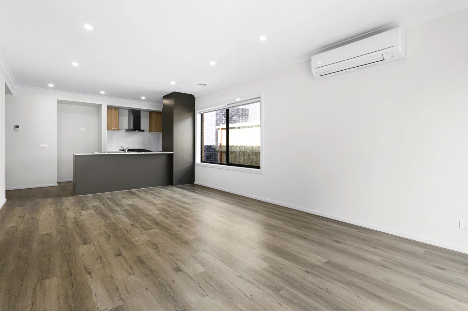 22 Fairweather St, Clyde VIC 3978 photo 5