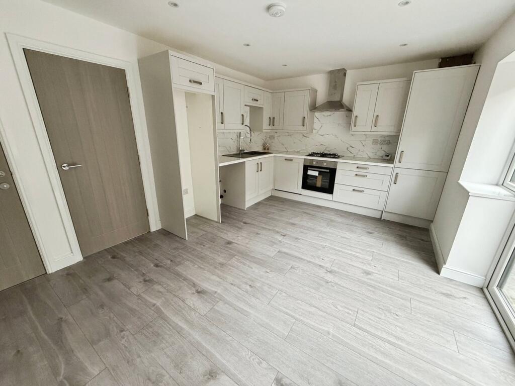 Additional image 3 of Salisbury Road, Frizinghall, Bradford, BD9