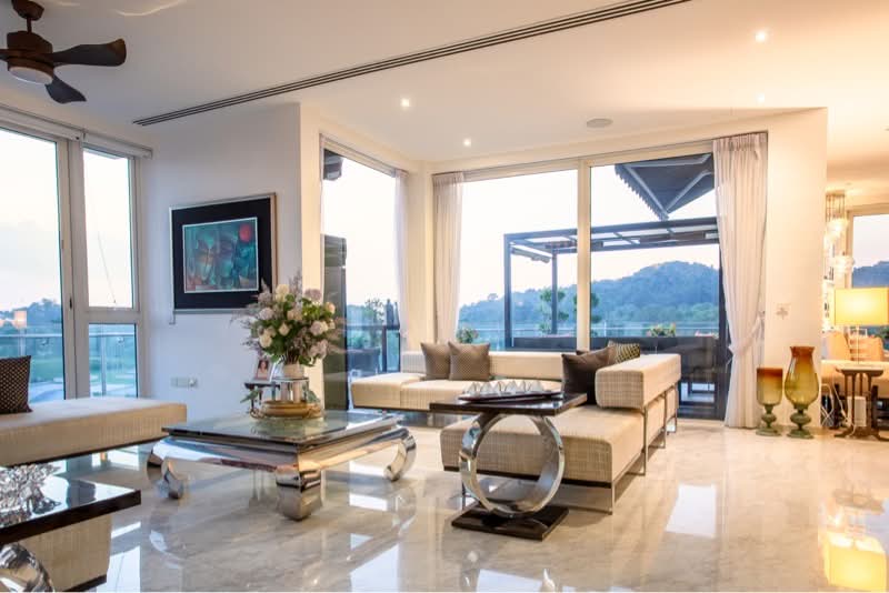 51 Cove Drive photo 3