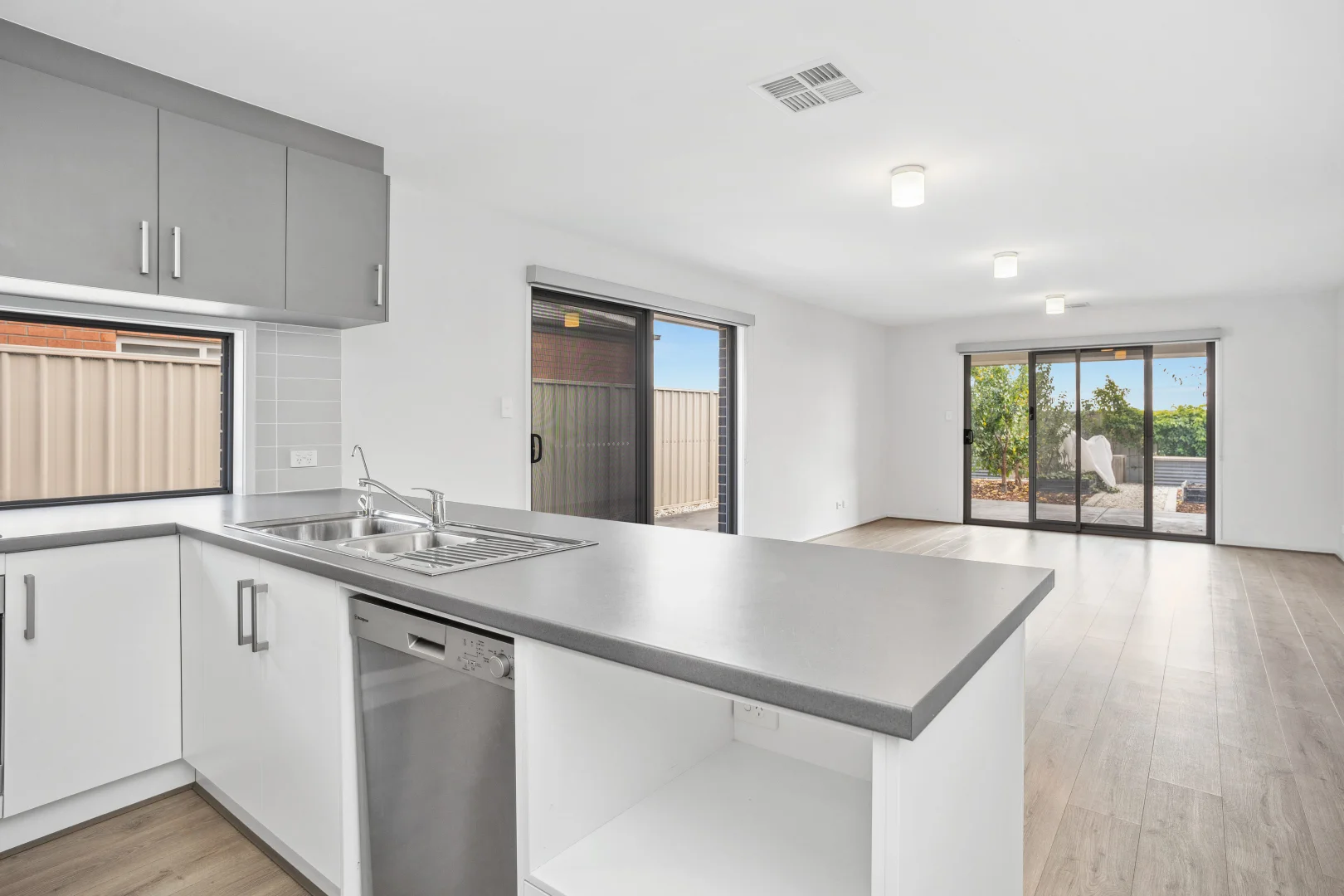 Additional image 6 of 22 Mina Parade, Onkaparinga Heights SA 5163