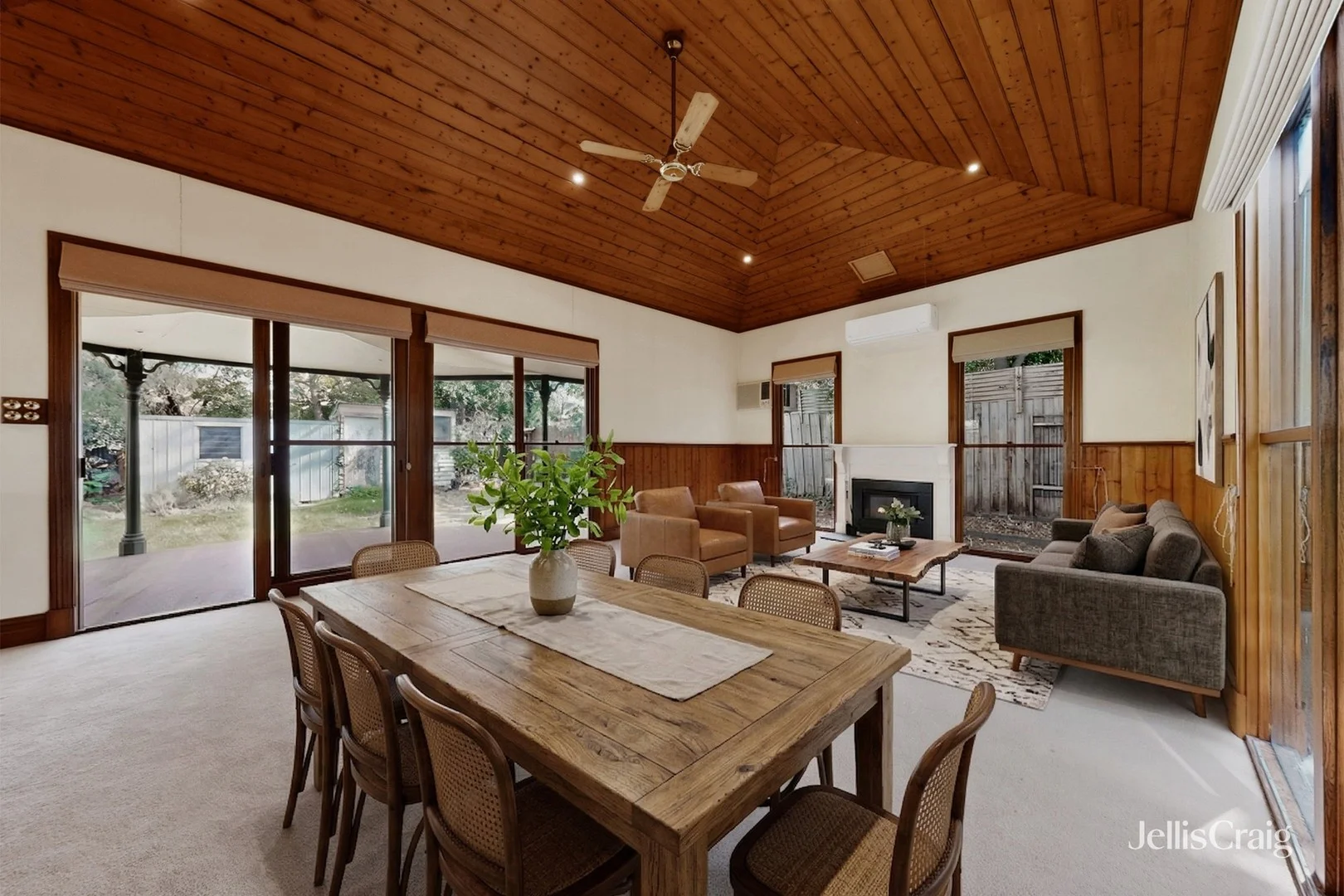 13 Wolseley Close, Mont Albert VIC 3127