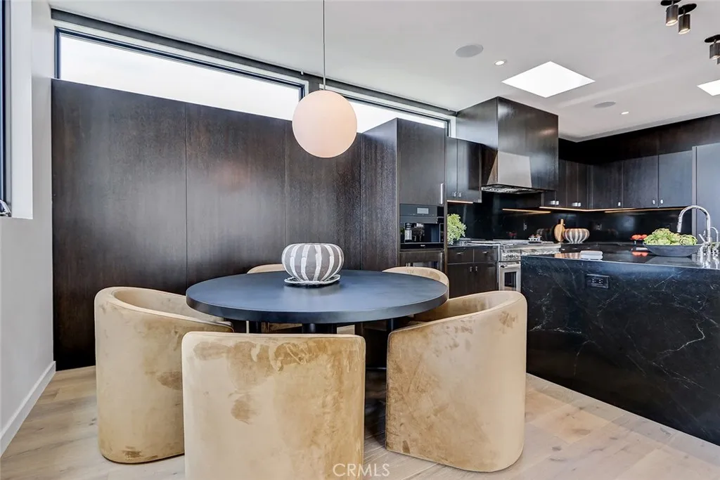 Additional image 10 of 315 25th, Manhattan Beach, CA 90266