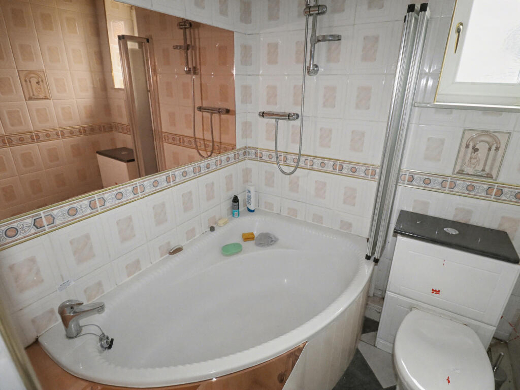 4 Cordingley Street, Bradford BD4 0PP photo 5