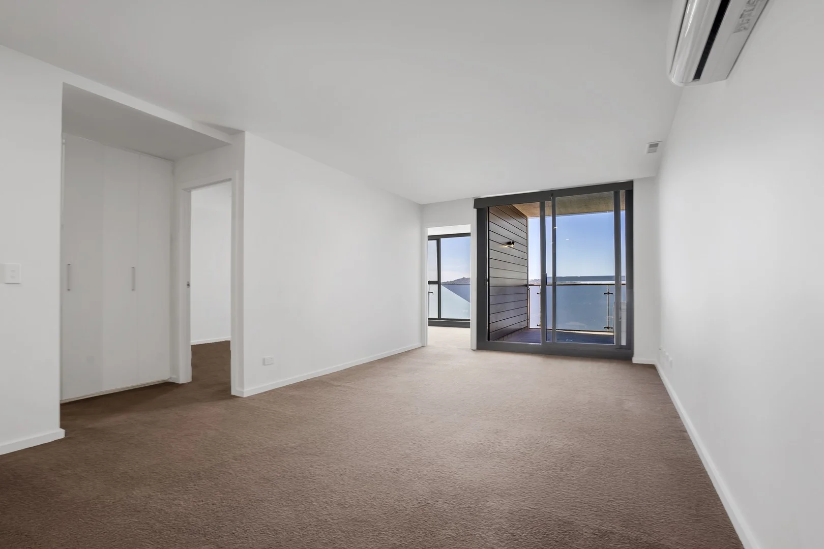 126/1 Anthony Rolfe Avenue, Gungahlin ACT 2912