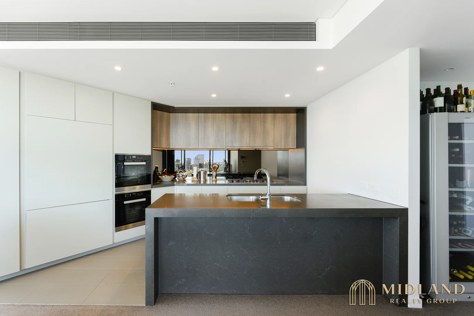 Additional image 11 of 2402/472 Pacific Highway, St Leonards NSW 2065