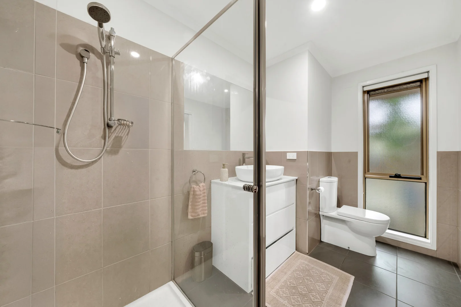 Additional image 11 of 20 St Boswells Avenue, Berwick VIC 3806