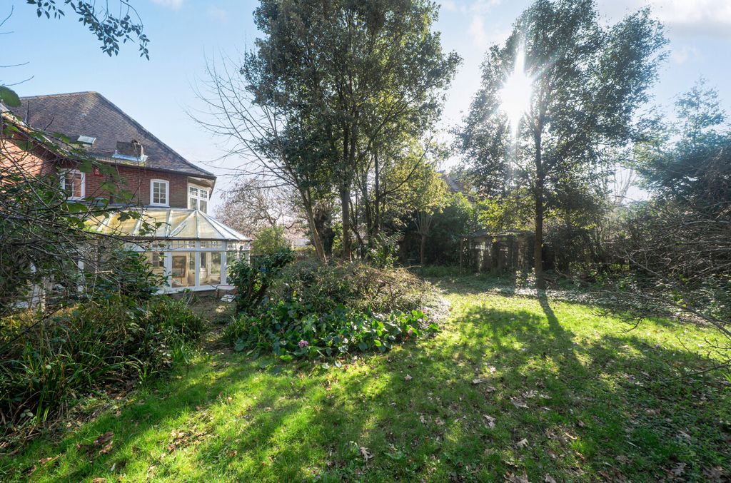 Additional image 15 of 5 bed detached house for saleBlenheim Avenue, Highfield, Southampton, Hampshire SO17