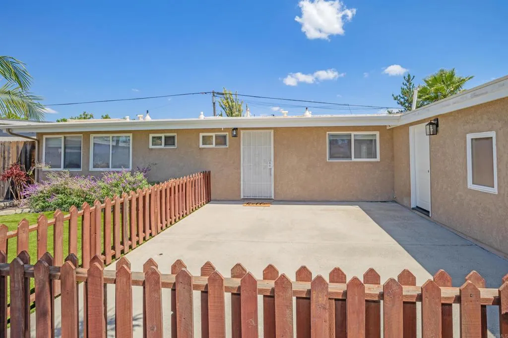 Additional image 11 of 6227 Anvil Lake Ave, San Diego, CA 92119