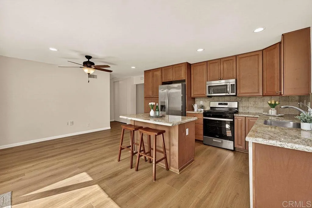 Additional image 32 of 10943 Martinique Way, San Diego, CA 92126