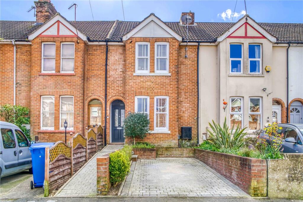 Layton Road, Pakstone, Poole, Dorset, BH12